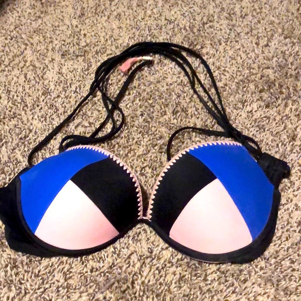 Bikini top